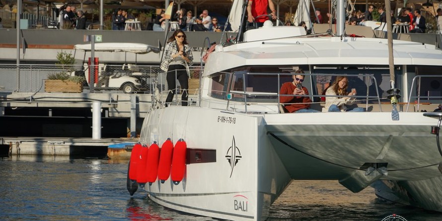 Bali catamarans 4.0 lounge