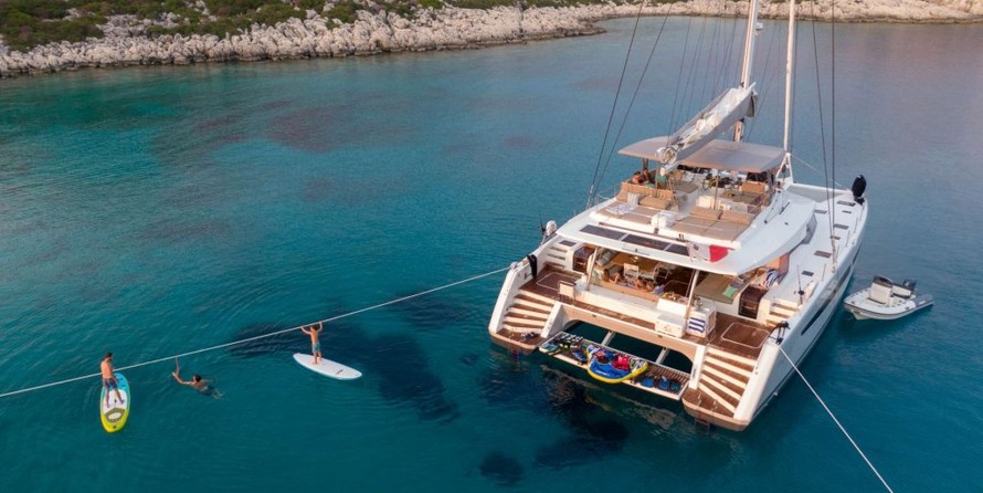 Fountaine Pajot Alegria 67