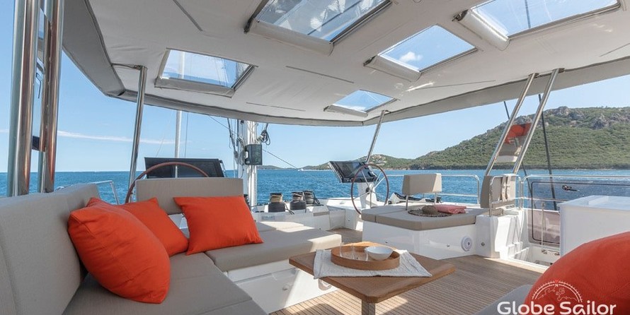 Fountaine Pajot Alegria 67