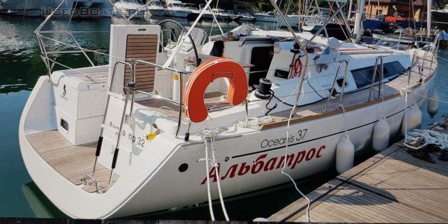 Beneteau Oceanis 37