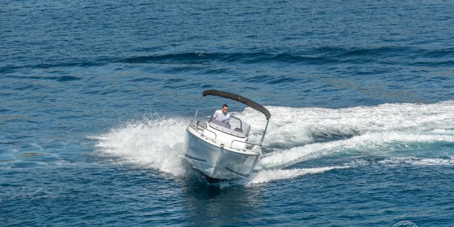 Jeanneau Cap Camarat 6.5 CC