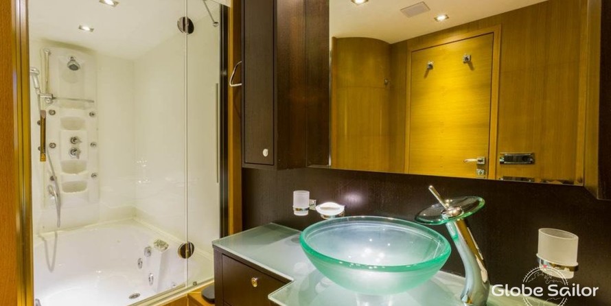 Madness (Bilgin 110 Sky)