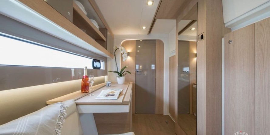 Bali catamarans 4.0 lounge