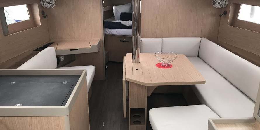 Beneteau Oceanis 41.1