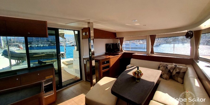 Lagoon 42
