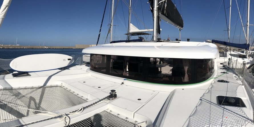 Lagoon 42