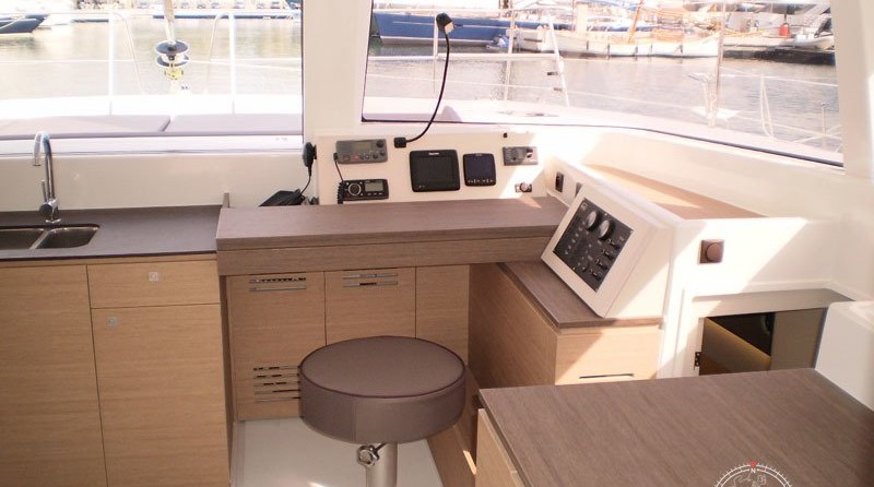 Bali catamarans 4.0 lounge