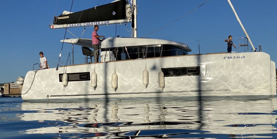 Lagoon 40