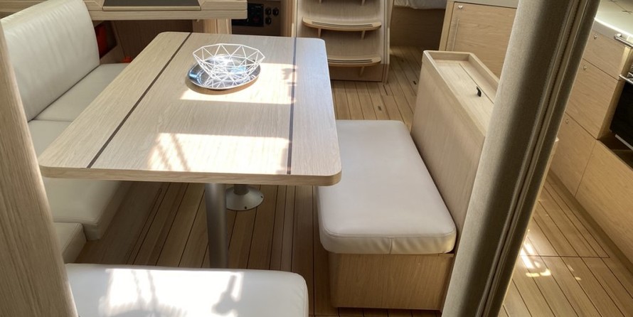 Beneteau Oceanis 46.1