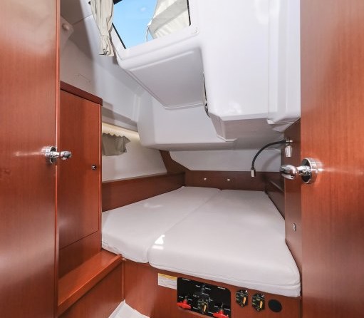 Beneteau Oceanis 45