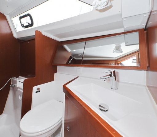 Beneteau Oceanis 41.1