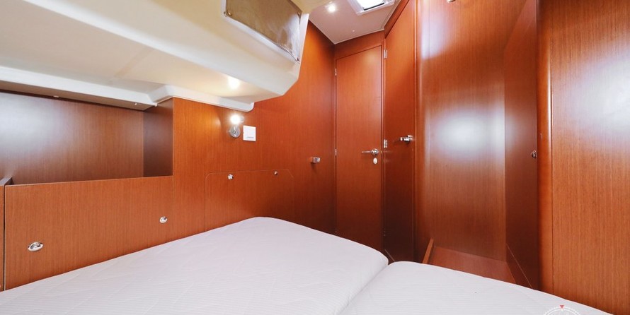 Beneteau Oceanis 41.1