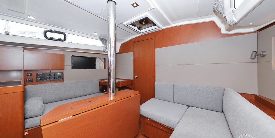 Beneteau Oceanis 41.1