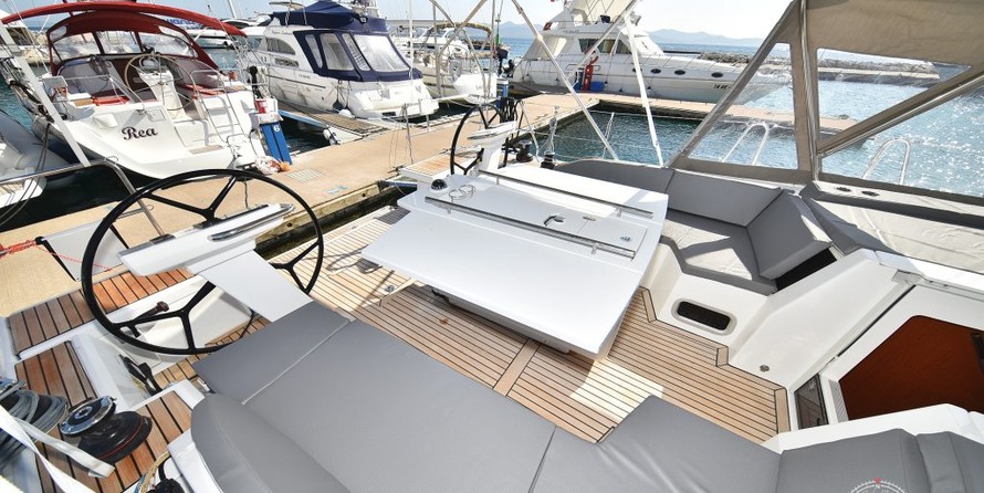 Beneteau Oceanis 46.1