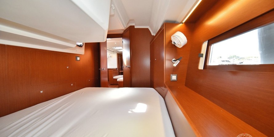 Beneteau Oceanis 46.1