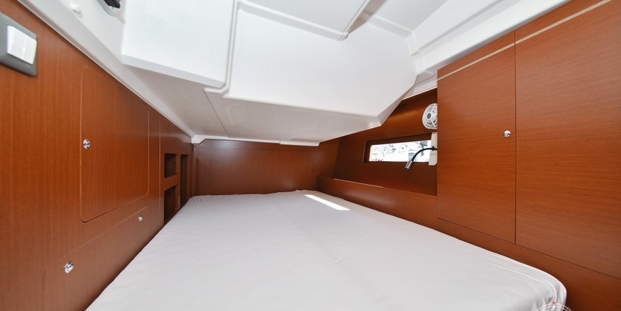 Beneteau Oceanis 46.1