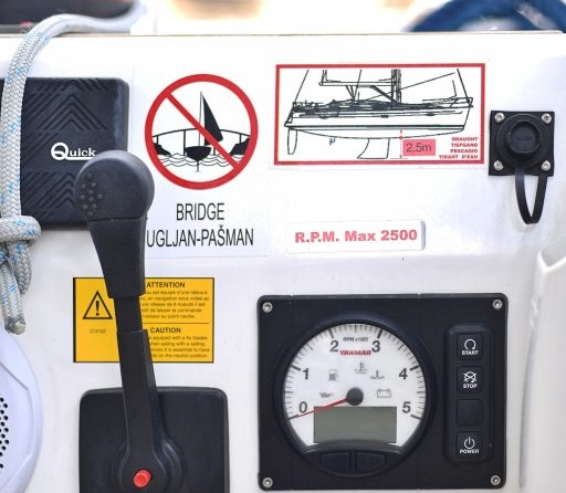 Beneteau Oceanis 51.1