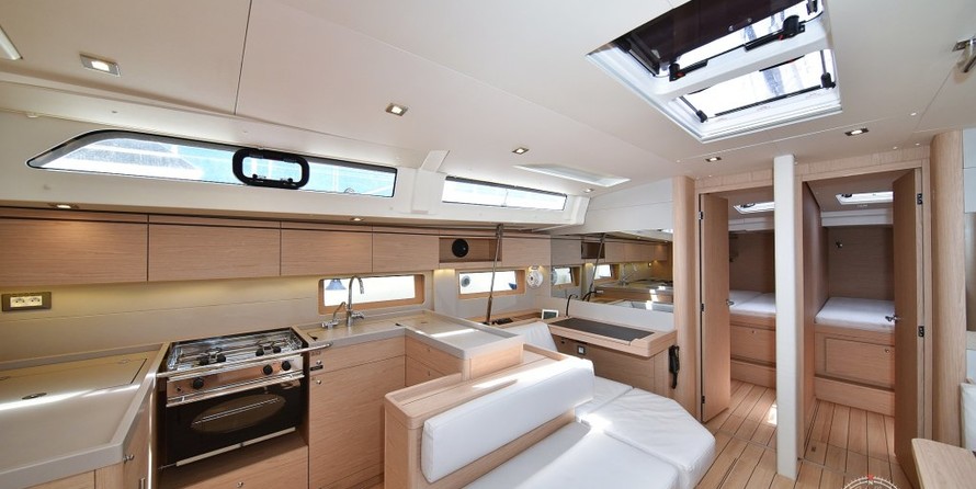 Beneteau Oceanis 51.1