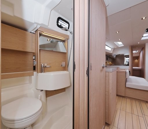 Beneteau Oceanis 51.1