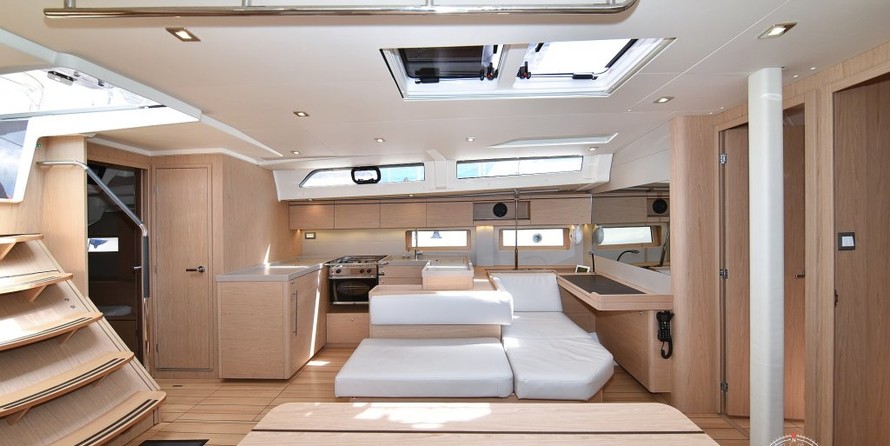 Beneteau Oceanis 51.1