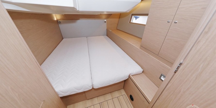 Beneteau Oceanis 51.1