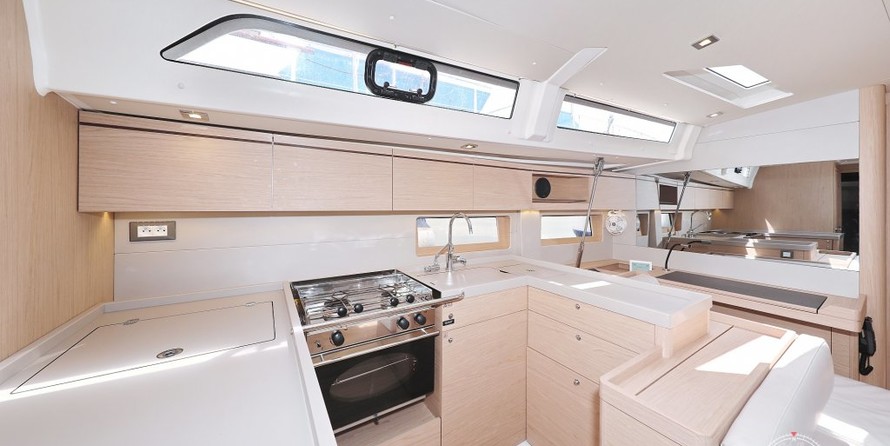 Beneteau Oceanis 51.1