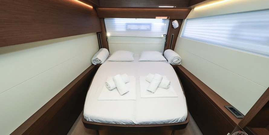 Lagoon 50