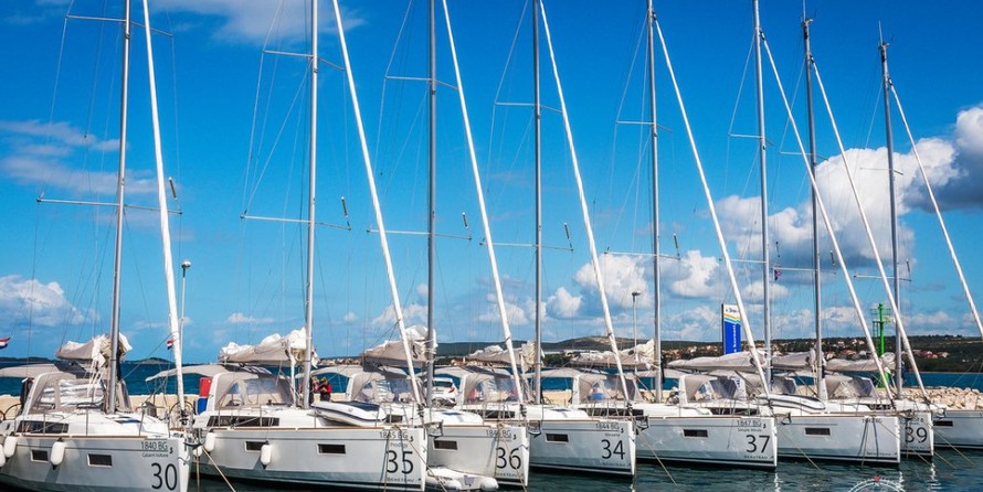 Beneteau Oceanis 38.1