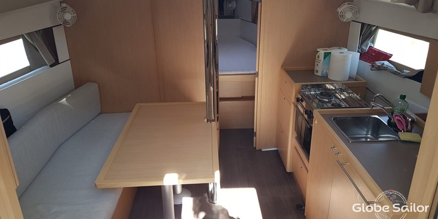 Beneteau Oceanis 38.1