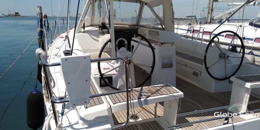 Beneteau Oceanis 38.1