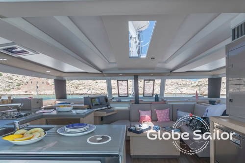 Fountaine Pajot Astréa 42