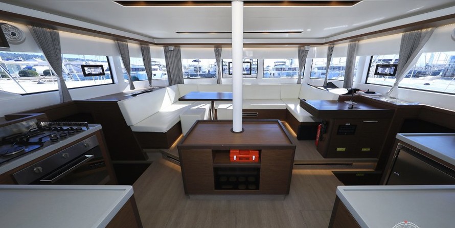 Lagoon 50