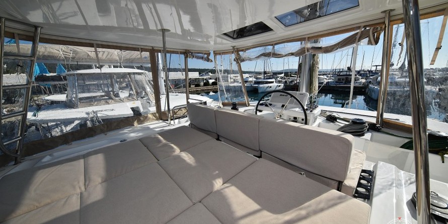 Lagoon 50