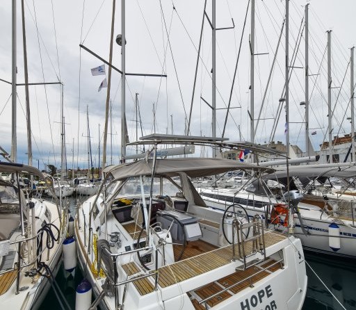 Beneteau Oceanis 41
