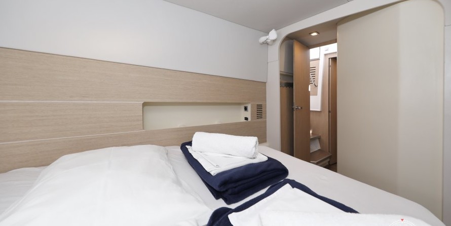 Bali catamarans 4.0 lounge