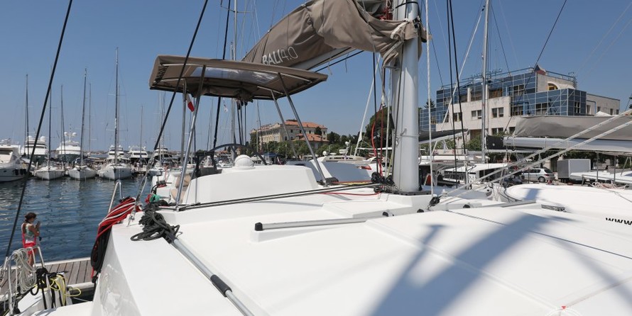 Bali catamarans 4.0 lounge