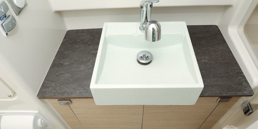 Bali catamarans 4.0 lounge