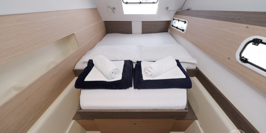 Bali catamarans 4.0 lounge