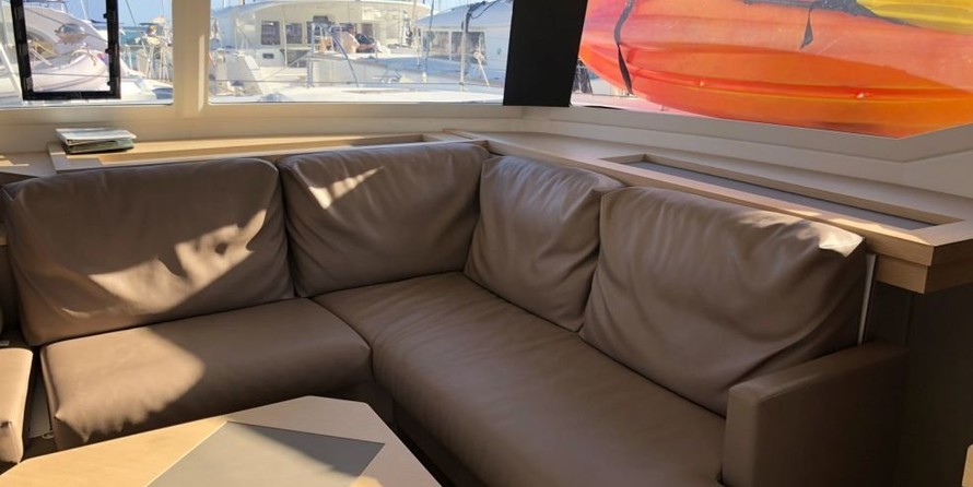 Fountaine Pajot Saona 47