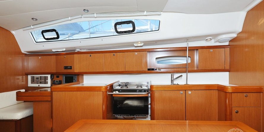 Beneteau Oceanis 40