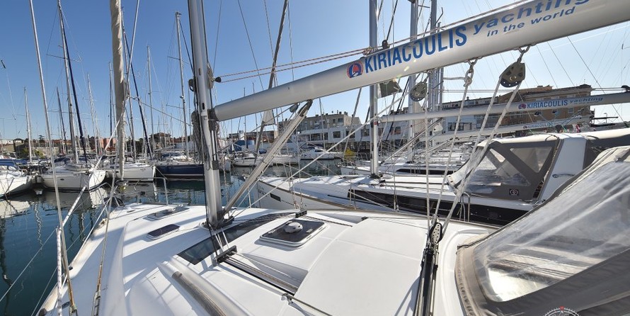 Beneteau Oceanis 40