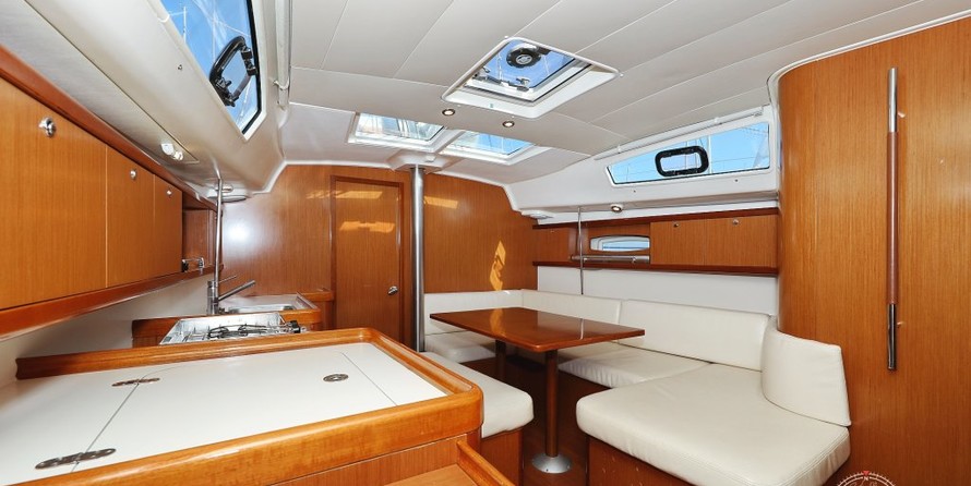 Beneteau Oceanis 40