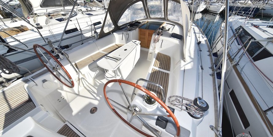 Beneteau Oceanis 40