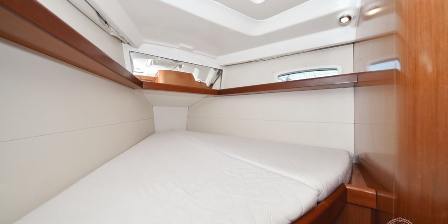Beneteau Oceanis 40