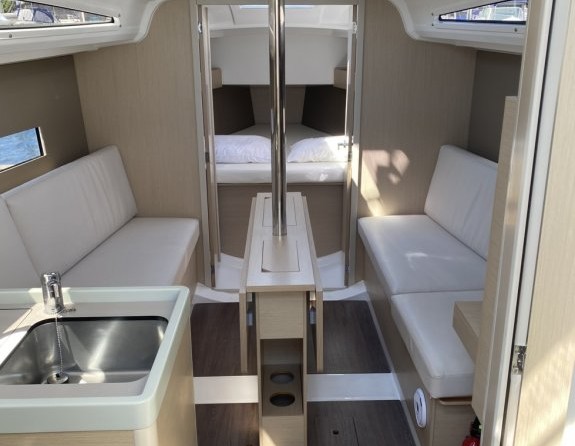 Beneteau Oceanis 30.1