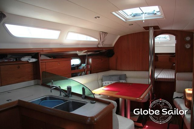 Jeanneau Sun Odyssey 37