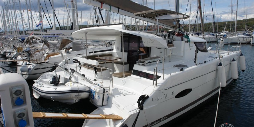 Fountaine Pajot Lipari 41