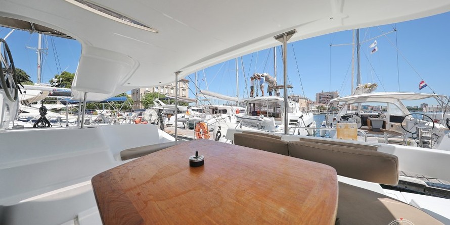 Fountaine Pajot Lipari 41