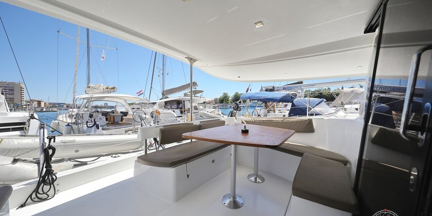 Fountaine Pajot Lipari 41