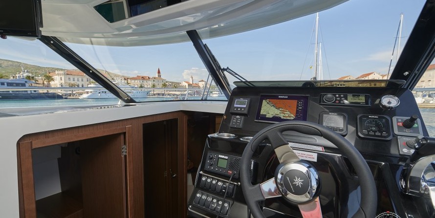 Jeanneau Merry Fisher 1095